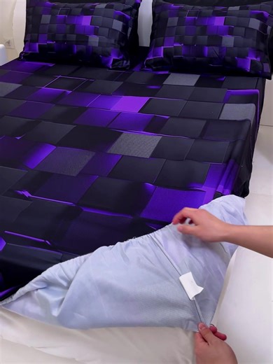 Just lay this bedding on your bed, and every snap looks like a cyberpunk movie scene! 📸 The sleek black base with 3D purple geometric blocks comes with a built-in premium filter—no need to fuss over bedroom decor anymore! The fabric is incredibly cozy to sleep on, and it instantly elevates the quality of your photos. Post on Instagram or TikTok, and you'll get tons of likes in no time! Each set includes 1 fitted sheet 2 pillowcases-everything you need to transform your bed into a photo-taking m