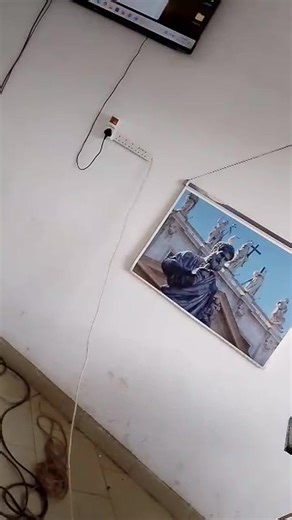 Lori Young YOUNG GIRL USING CODING PROGRAM God'sbridge Mbalizi Texas Roadhouse The Spanish Princess #technology | Mc CheiChei | Facebook