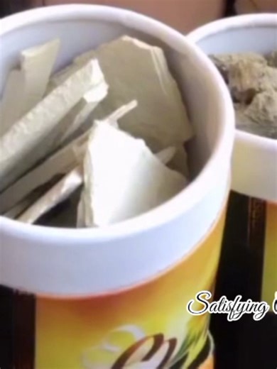 Satisfying eating crunch by asmr 😋#viral #asmr #foryou #crunchycrumbles #viralshort