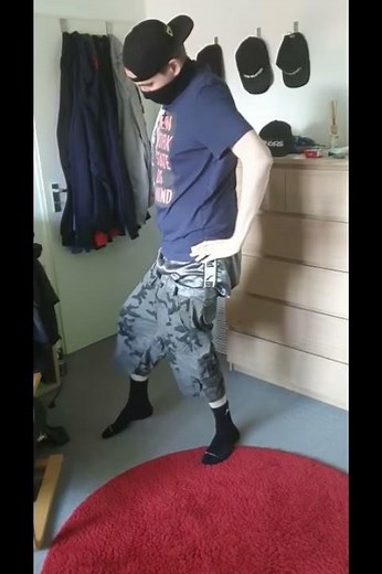 Sagging in my new Cargo Shorts