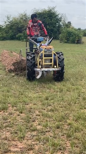 walking tractor #kubotatractor #tractorpull #plowing #tractor #reelsfypシ゚ #equipment #farmlife #farm #farming #farmer #farmgirl #farmhouse #facebookviral #creator #fypシ #foryouシ | Allan Wilkins