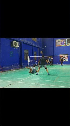 share it with him #badminton #shuttlesmash #badmintonlovers #badmintonplayer #motivation #trending