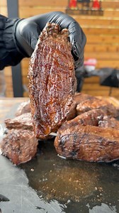 Open fire grllled Tritip steaks with a herb baste | Miguels cookingwithfire