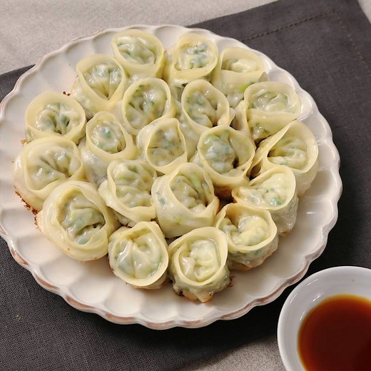カリカリ一口餃子 作り方・レシピ | クラシル