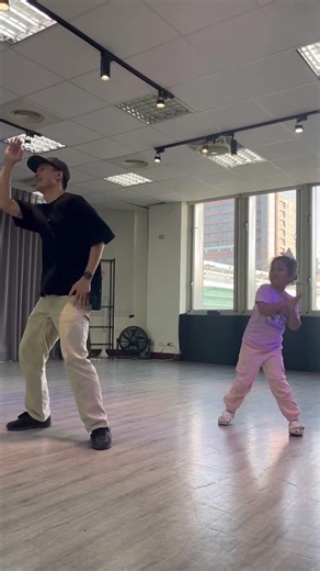 Kids hip hop practice #dance #kidsvideo #kidsdance #kidshiphop #groove