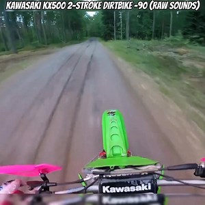 🔰Kawasaki KX500 2-Stroke Dirtbike -90 (Raw Sounds) #dirtbike #motocross #enduro #2stroke #mxgp #motorcycle #kx500 Credit Subscribe YouTube: ArmathuX | Mike's Bike77