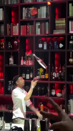 Expert Bartender Techniques for Mastering Cocktails