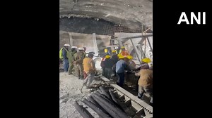 #WATCH | Uttarkashi Tunnel Rescue | Efforts continue to retrieve broken parts of the Auger machine at the Silkyara Tunnel where 41 workers have been trapped since November 12 #Uttarakhand #UttarkashiTunnelRescue #SilkyaraTunnel VC: ANI | TIMES NOW
