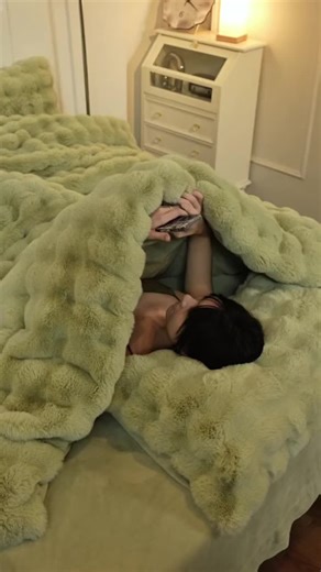 Chăn lông thỏ AMARI - Đẹp và giá tốt