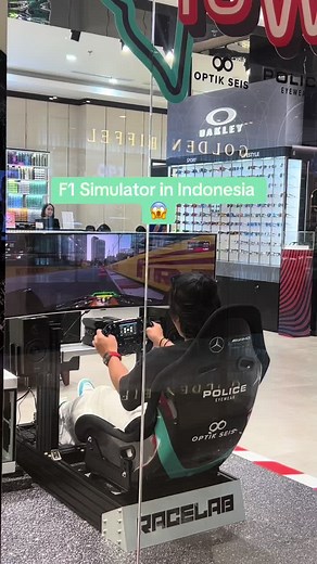 Experience the Thrill of the F1 Simulator in Indonesia!