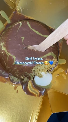 @capture.cravings on Instagram: "Cheese bomb lovers evde come on!😅"