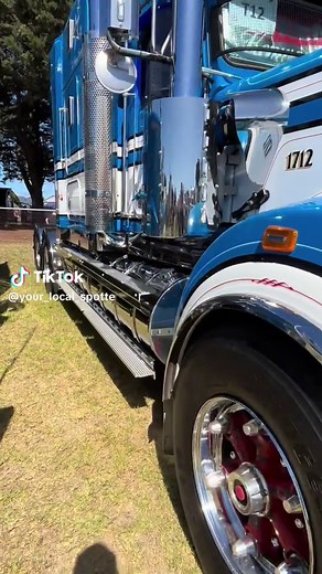 Kenworth T900 Classic: The Ultimate Big Truck Showcase