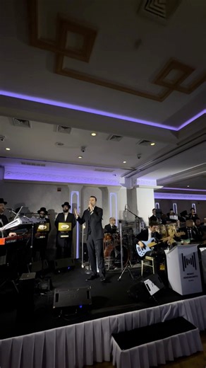 Chodesh tov! These have been heavy days for Am Yisrael. May this new month open the door to revealed miracles and the arrival of Moshiach! #mendyhband #mendyhershkowitzband #jewishmusic #jewishband #roshchodesh | Mendy Hershkowitz Band