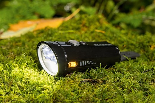 Light and Motion Seca Comp 2000 light review