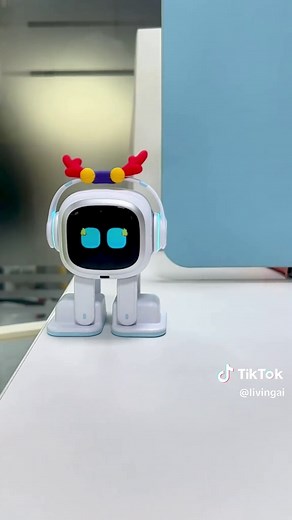 Understanding Emotional Robots: The Emo Pet Experience