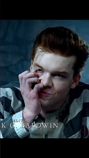 Gotham S2E1 🤡💃 Jerome Tries to Charm Barbara but Gets Rejected