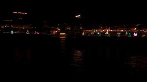 Mousehole Harbour Lights 2025 with some bonus video of Tony's house who raises money for Penlee lifeboat every year 👍 go check em out.. Rotate screen for best viewing 👌 #dronemancornwall #mouseholeharbourlights #cornwall #mousehole #penleelifeboat #RNLI | Droneman