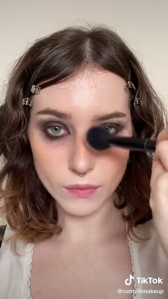 Pirate Makeup Tutorial for Halloween | Part 2/5