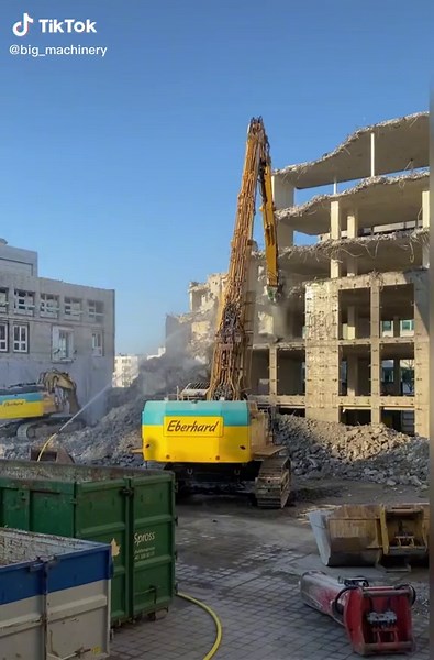 Demolition & Excavators by Ugo on TikTok