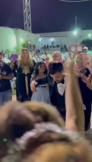 Vidéos de Wej Den (@wejden664) avec son original - Wej Den