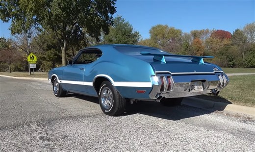 Astro Blue 1970 Oldsmobile 442 Packs a Rare Performance Option