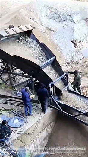 From Raw Pile to Sorted Bins: The Excavator's Role in an Automated Screening Line