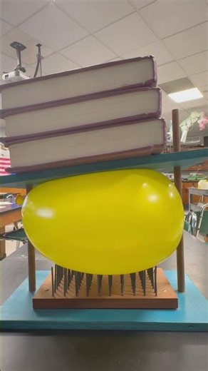 Bed of Nails and the Balloon! #experiment #science #scienceshorts