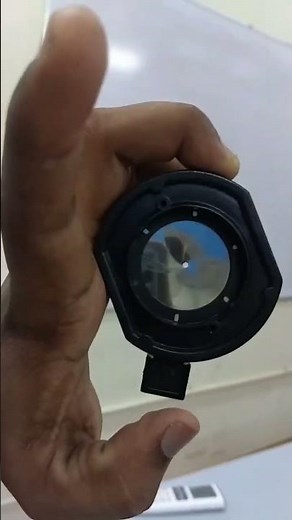 Working of Iris Diaphragm in a compound light microscope. #laboratory #microscope #labtechnician