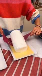 9.9K views · 27 reactions | The floating island Christmas log ❄ | Chefclub Australia | Facebook