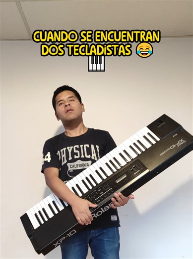 Batalla de Tecladistas: Risas y Música en Vivo