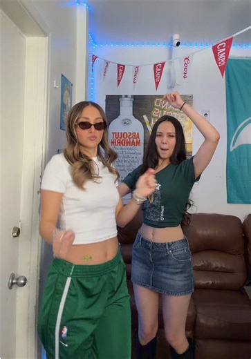 poppin dat thang for patrick 🌈🌈🥹☘️☘️