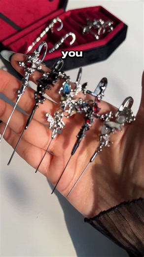 Kuromears on Instagram: "How to wear Helix Hook Earrings in seconds🖤🥀 Buy 1 get 4 free today!"