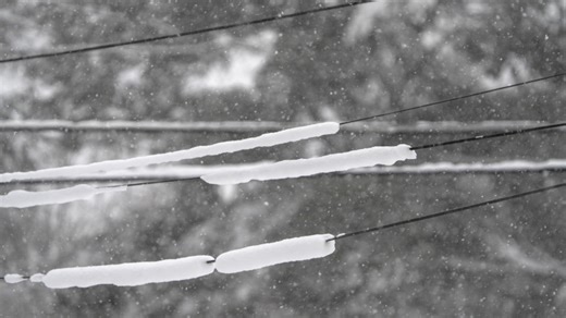 What you should do if you lose power in a snowstorm