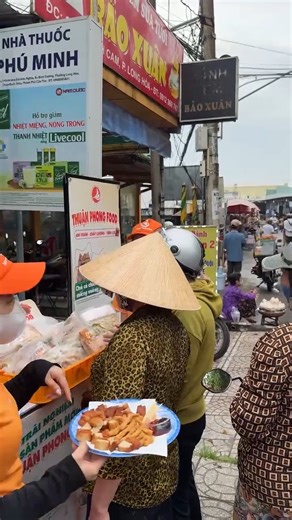 19 reactions |  Thử là mê – Chả cá vuông Thuận Phong Food!  Không...