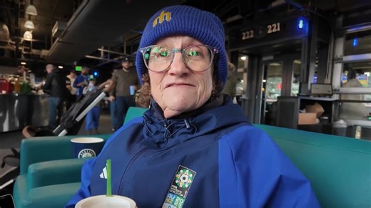 Mariners fan stays loyal in rainy loss to Yankees at T-Mobile Park - MyNorthwest.com