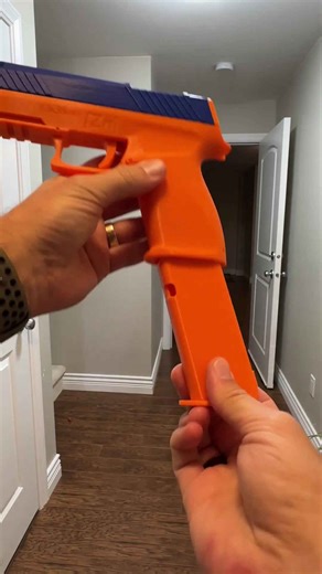 Realistic Nerf gun
