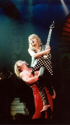 📼 Straight from a revealing 1995 interview taken from the History of Rock ’n’ Roll archive. The way Ozzy talks about Randy always puts a smile on my face, but it also makes me sad. It’s clear he genuinely cared about Randy, and that he had immense gratitude for everything Randy did, helping Ozzy shape the songs that lived in his head and making him feel like he wasn’t foolish for sharing his musical ideas. I truly hope that they’re both reunited again ✌️🖤 Source: globalimageworks (YouTube) #oz