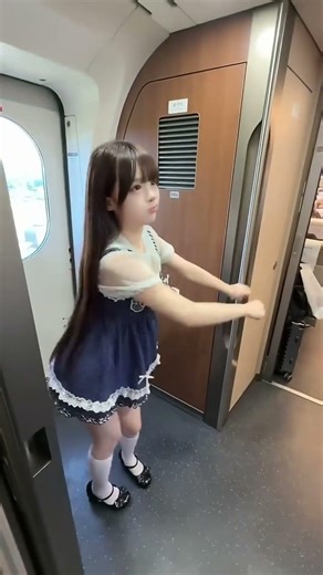 偶遇失眠熊了！#cosplay #コスプレ #cos #搞笑 # #美女搞笑 # #anime