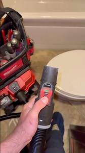 does your vacuum have a remote? Milwaukee sent me the new NEXUS 6 Gallon Vacuum w/ VACLINK