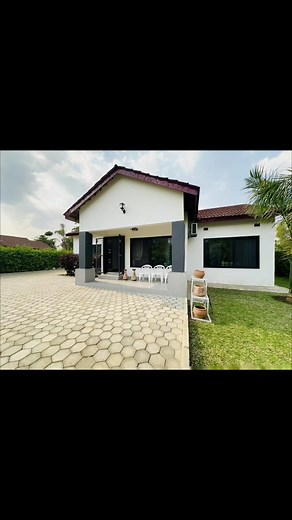 PROPERTY FOR SALE LOCATION: Lilayi / Eureka park ✅Two houses in the yard all Two bedroomed ✅secured in a gated estate. ✅Both bedrooms are self contained. ✅Neat kitchen with built in cupboards. ✅Well manicured garden ✅outdoor laundry room and storeroom. ✅Land extent 1,300 square meters ASKING PRICE: $250,000 FOR MORE DETAILS CONTACT 0953 591 531 info@oaktreerealestate.net #zedtiktok🇿🇲🇿🇲 #trend #builtenvironment #propertyrentals #propertysales #oaktreerealestate #furnishedapartments #property
