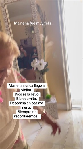 Fansdemanena (@fansdemanena)’s video of te extraño mamá