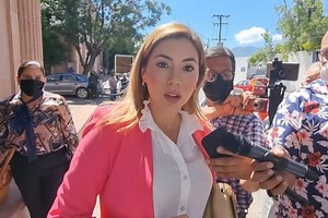 Alcaldesa de Múzquiz se ‘pelea’ con comerciante por predio de relleno sanitario