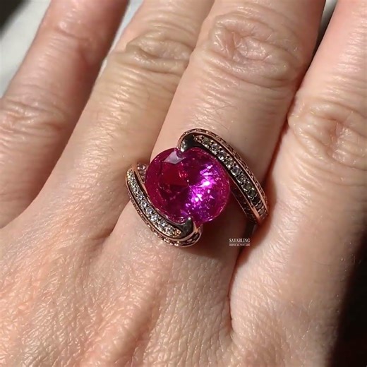 Sayabling 5ct Fuchsia and Amethyst Sapphire Bypass Cocktail Ring