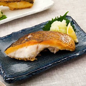 ふっくらと焼き上げる！ 鯛の塩焼きのレシピ動画・作り方 | デリッシュキッチン