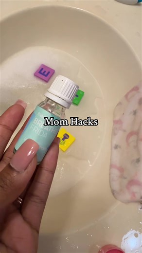 This is a Mom hack forreal @Frida Baby and Frida Mom | mom