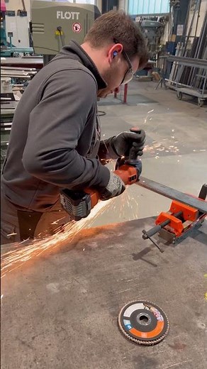 The new CCG 18 angle grinder with 1,200 watts.