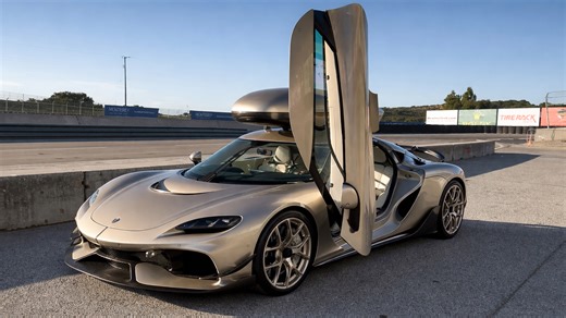 Exclusive $1,700,000 Koenigsegg Gemera track action