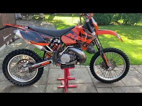 2005 KTM exc 250 2 stroke enduro. Tidy example