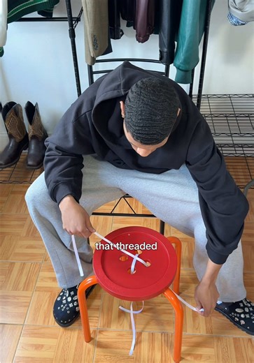 DIY Button Stool: Transforming a Giant Button into Furniture