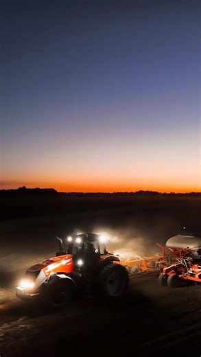 Pure. Organic. Fresh flour. Without the junk. Starts here. 🌾 When the sun sets, our work doesn’t stop. We continue planting our organic wheat. No shortcuts. No sprays. This is where your flour’s journey begins — long before it reaches your kitchen or your favorite recipe. We aren’t just another mill, we’re 4th generation farmers, too! We plant, harvest, and stone-mill our organic wheat into fresh flour directly on our family farm in Alvin, Illinois, so you can bake with flour that’s truly fresh